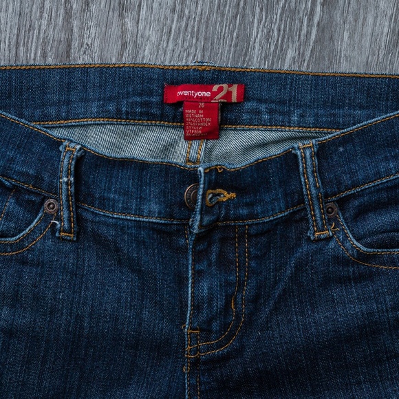 Classic Jeans by 21 Size 26 - Picture 4 of 4